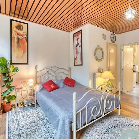 A : 35 M² Pres Des Plages Apartman